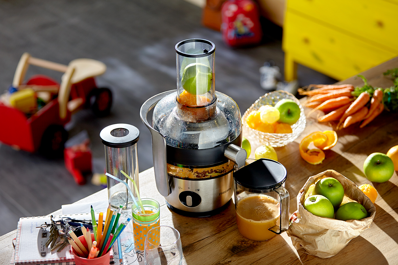 Juicing fruit and veg with a Philips Juicer