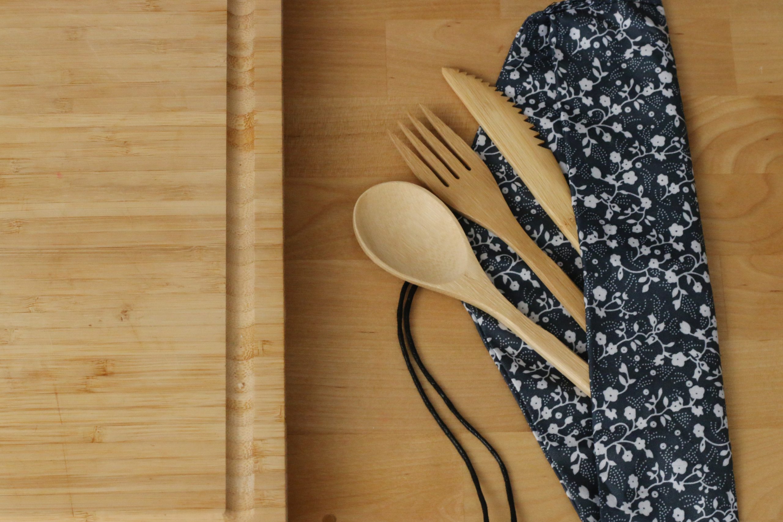 The Wild & Stone Reusable Bamboo Picnic Cutlery Set