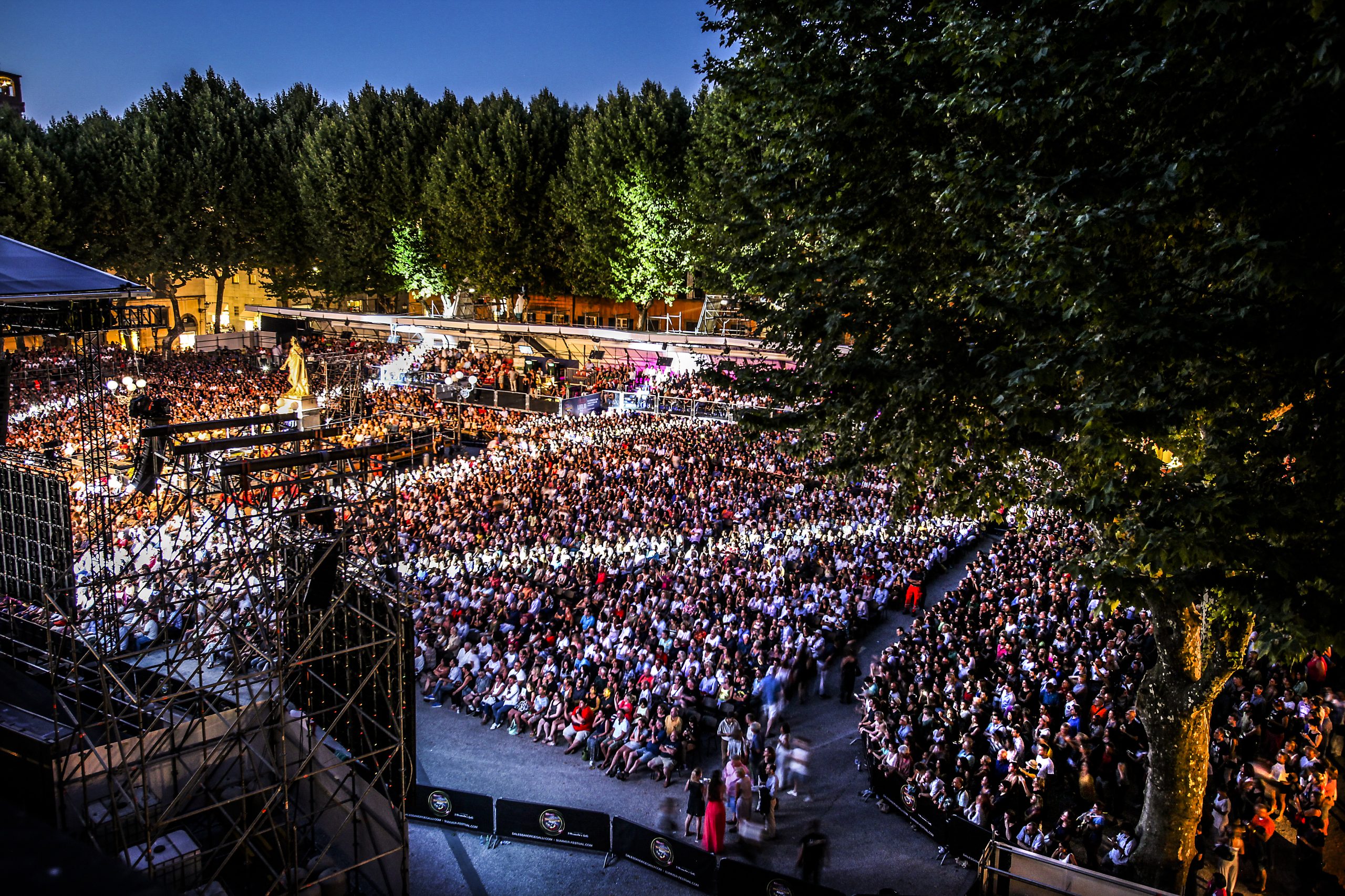 A sold-out show at the Lucca Summer Festival.