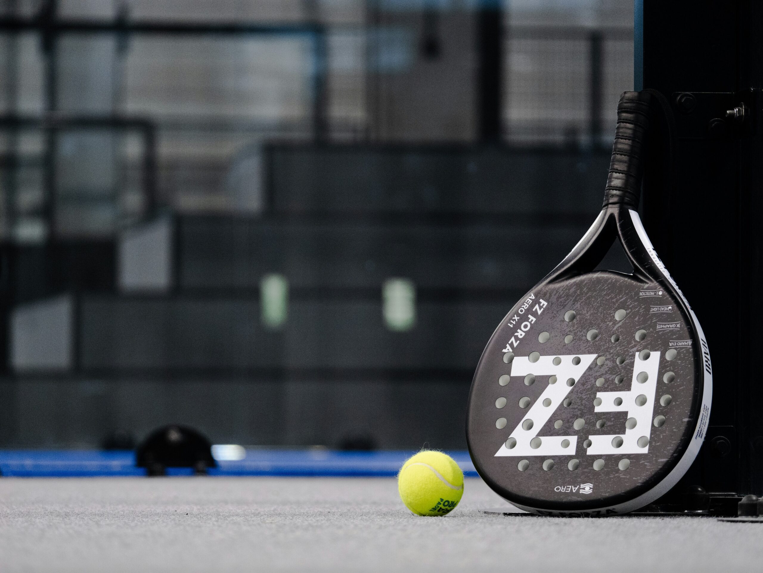 Discover the best courts in London to play padel