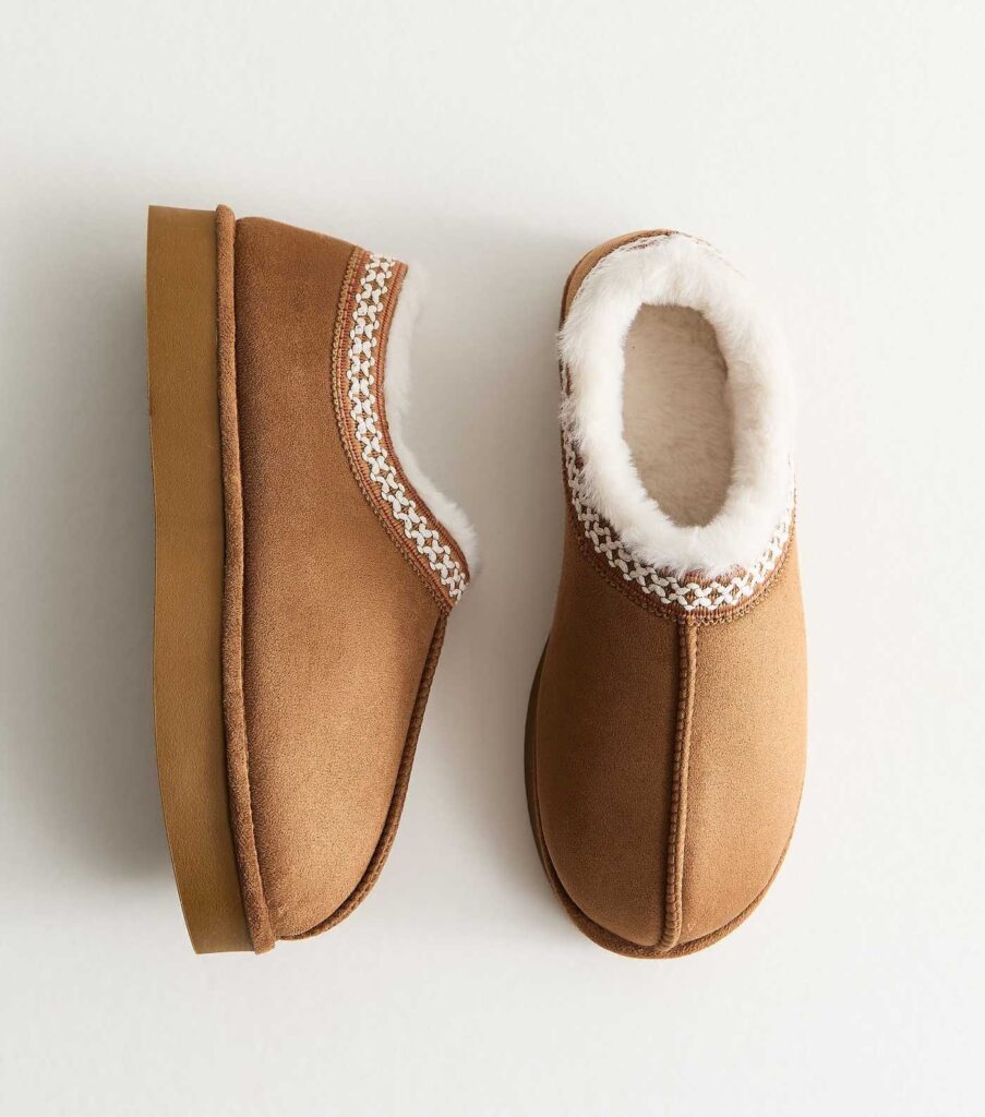 New Look Faux Suede Cross Stitched Faux Fur Lined Slipper Boots