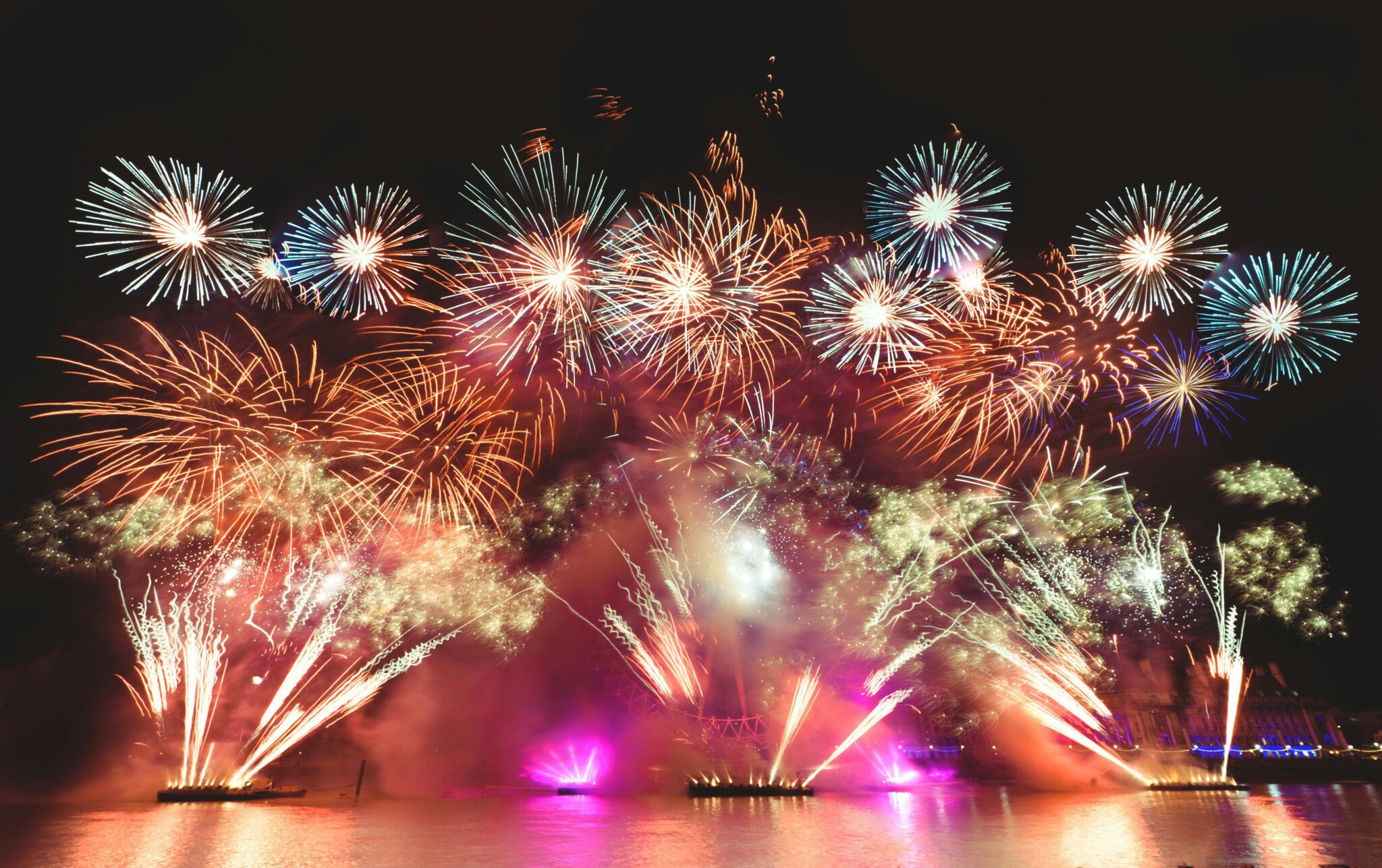 London New Year’s Eve fireworks 2025 Where to watch for free