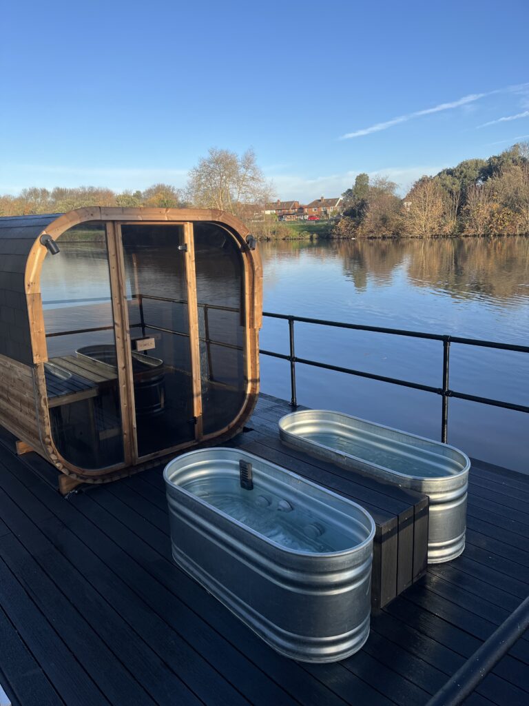 Temz Floating Sauna on the River Thames