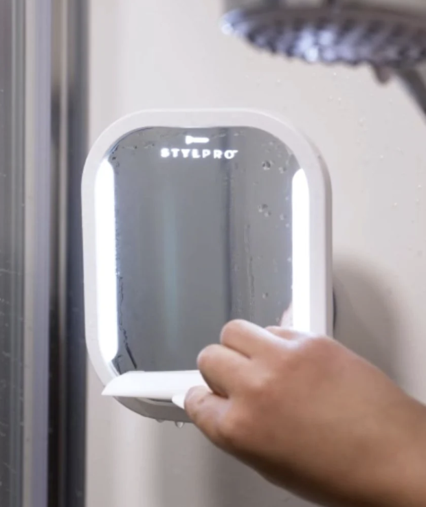 Anti-fog mirror