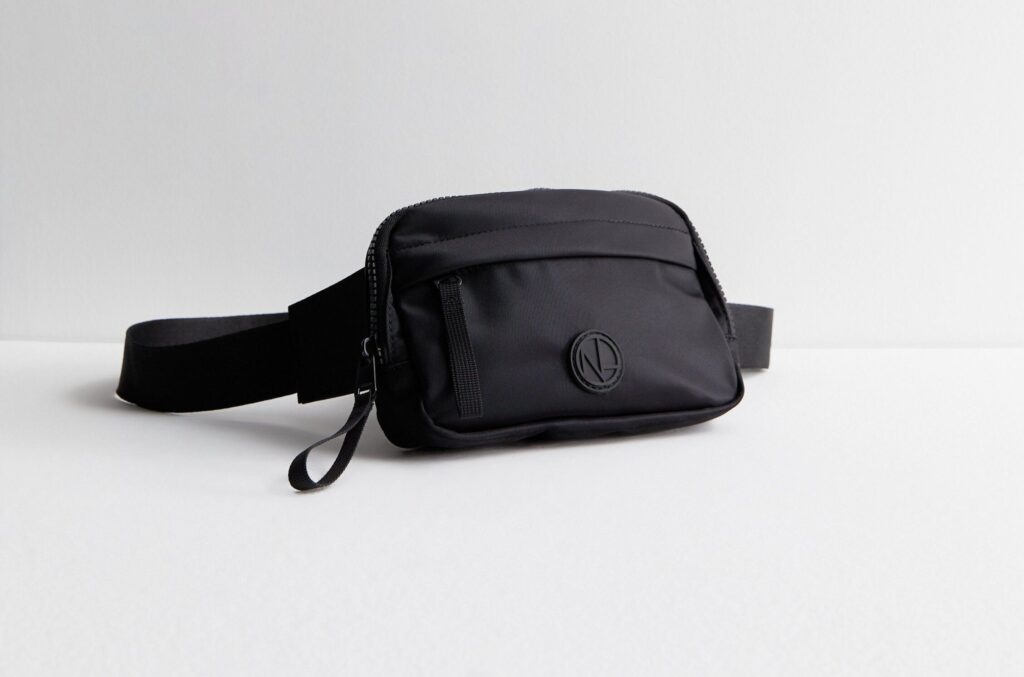 New Look Black Nylon Pocket Front Bumbag