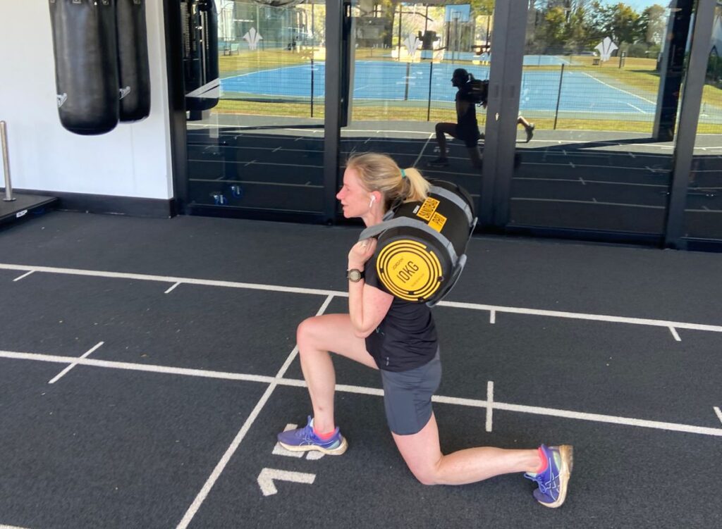 Shea Karssing trains for Hyrox at home 