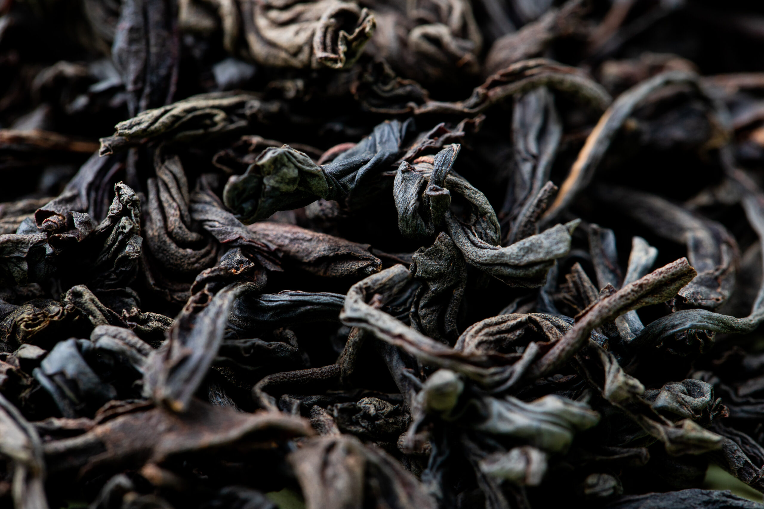 Roasted green tea leaves