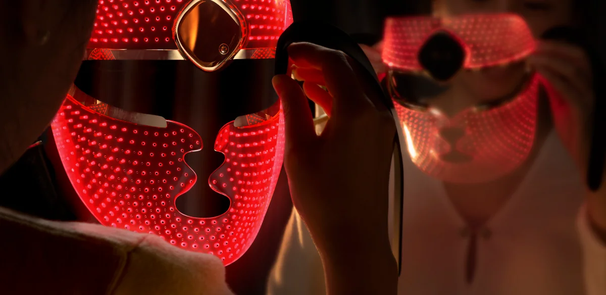Foreo anti ageing LED mask