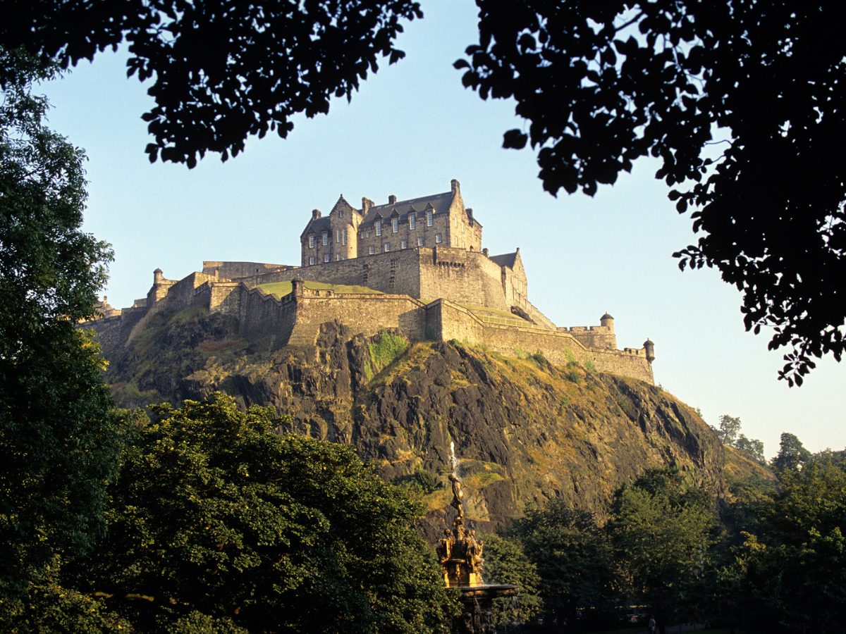 edinburgh castle