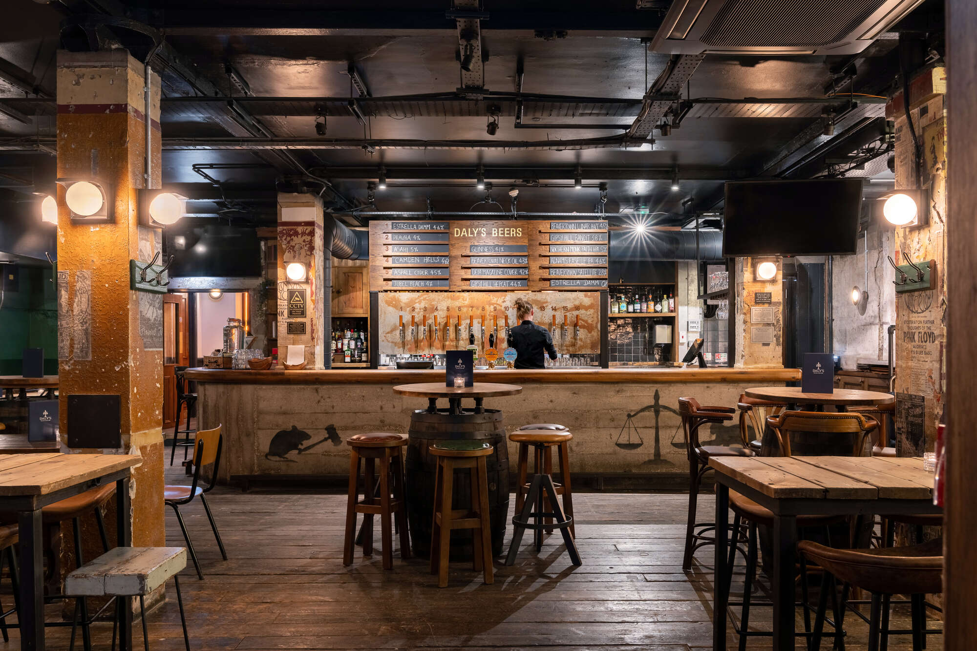 Daly’s Wine Bar & Beer Hall interior