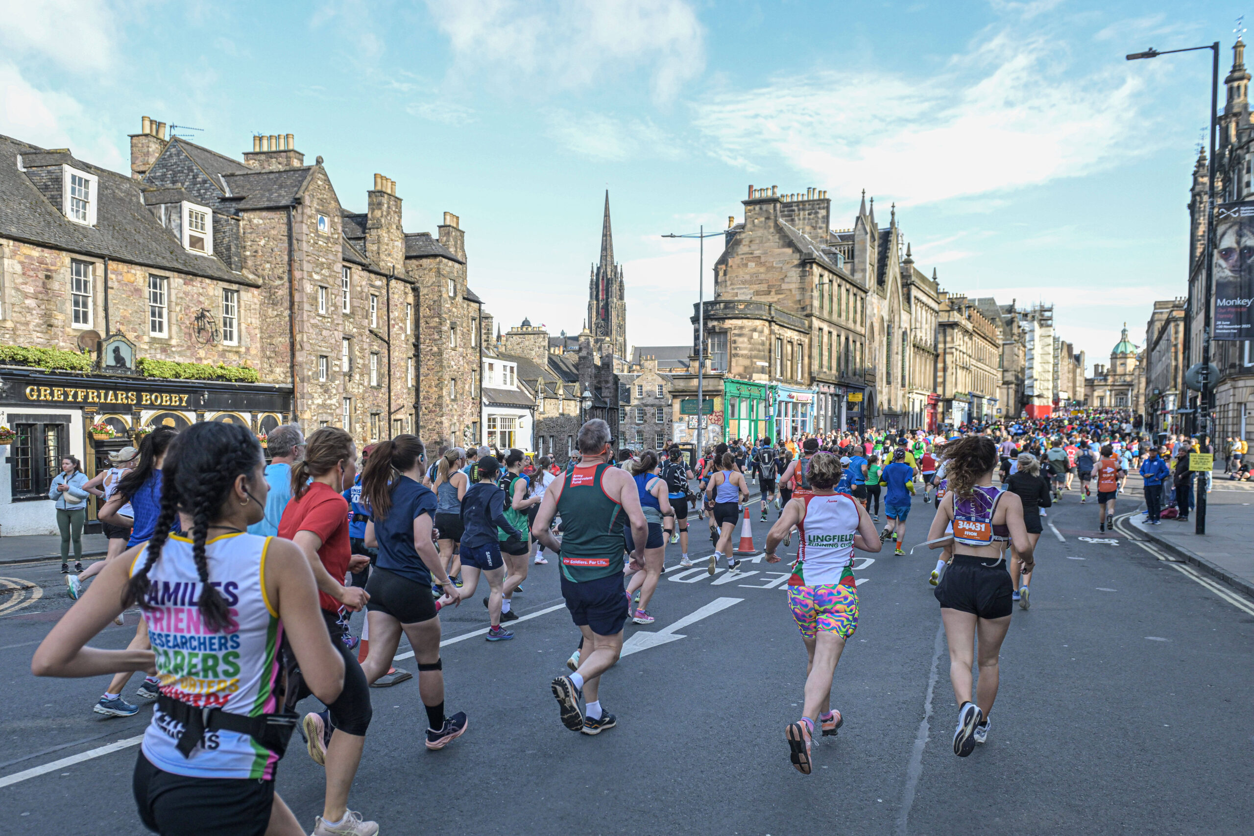 Runners in the Edinburgh Marathon