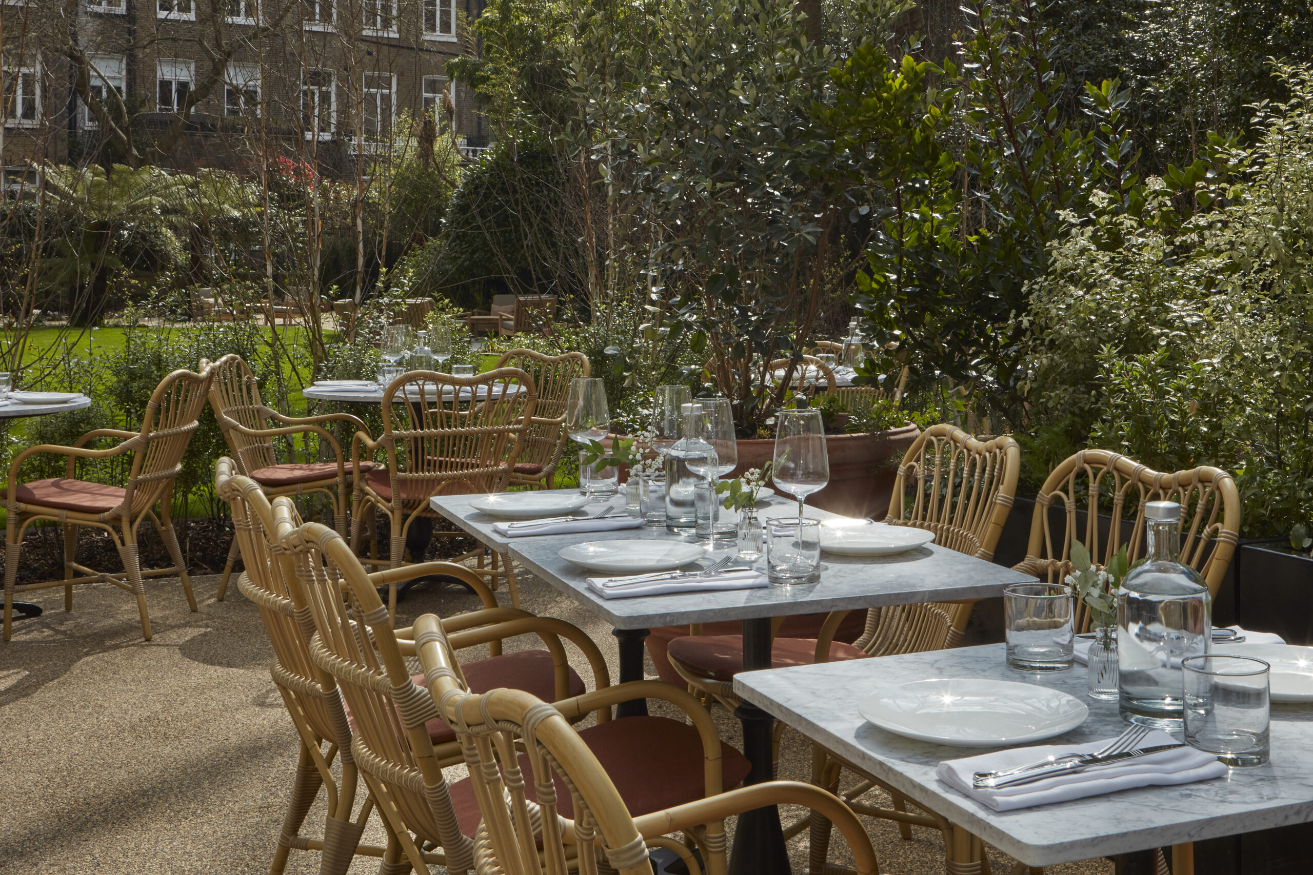 Templeton Garden outdoor dining area for brunch at Pippin's