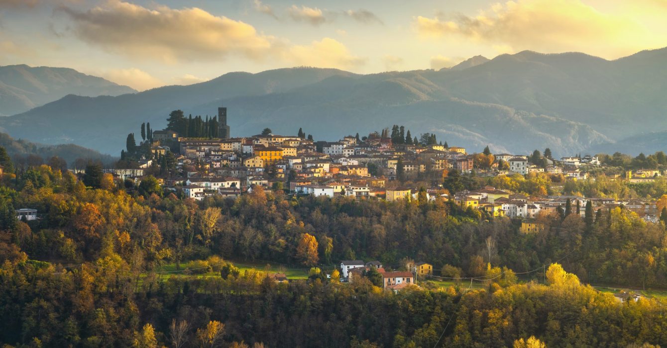 Barga, Italy © Stevanzz Dreamstime.com