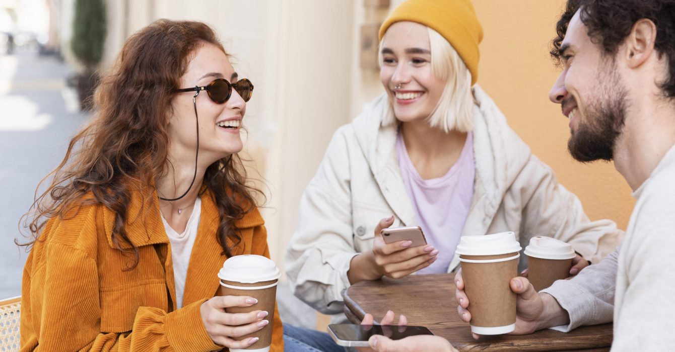 close-up-friends-with-coffee