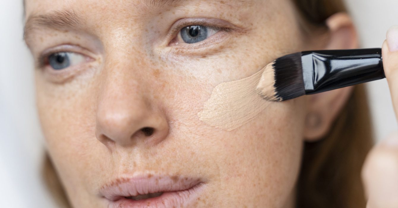 close-up-woman-wearing-foundation