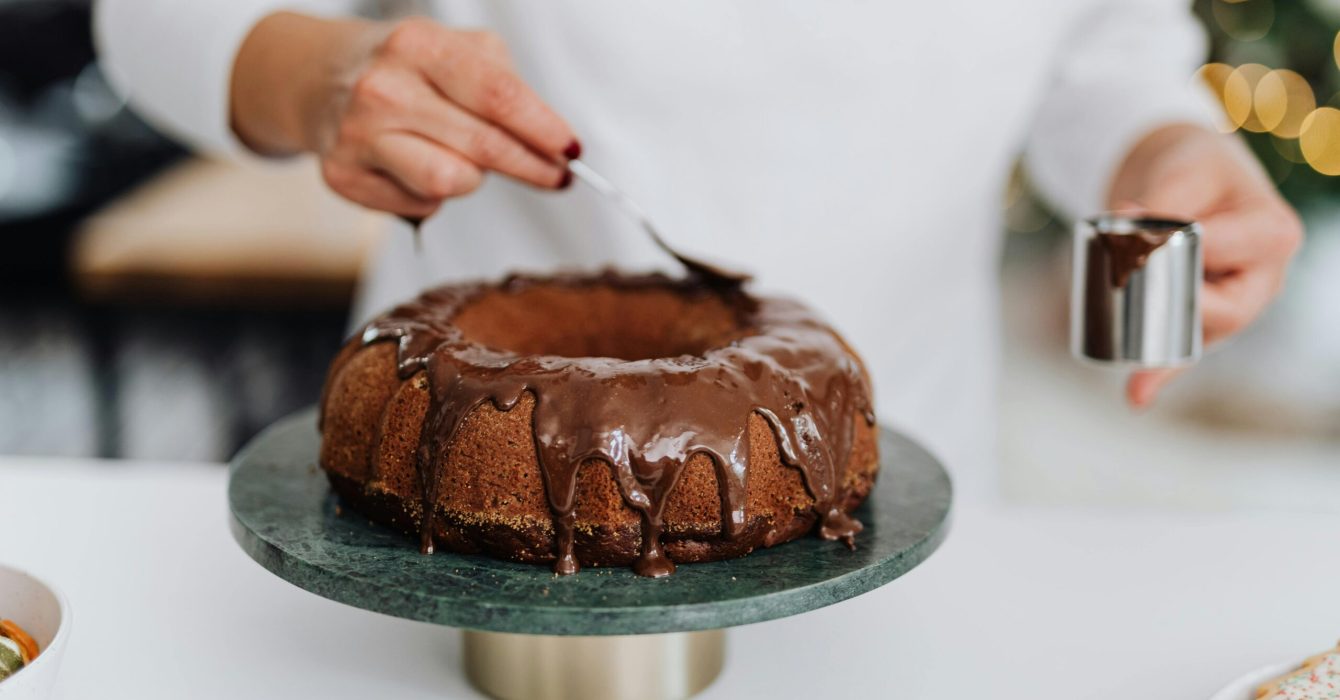 pexels-karola-g-5468033