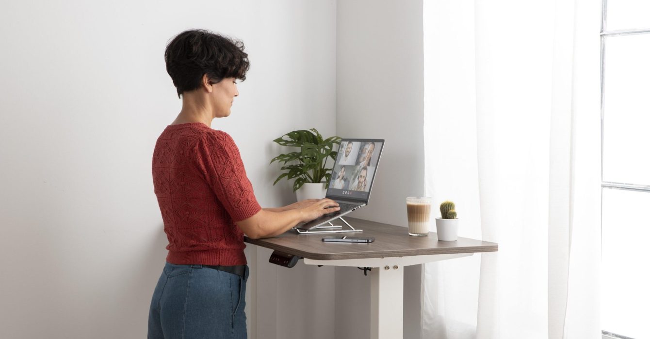 working-from-home-ergonomic-workstation